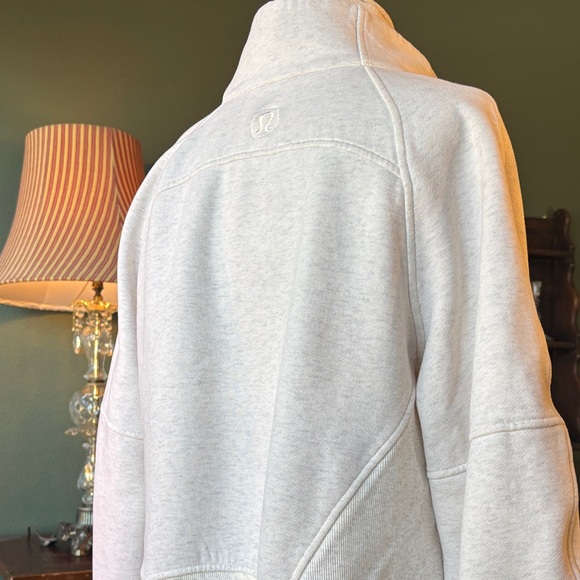 Lulu lemon Scuba cream pullover - Picture 12 of 16